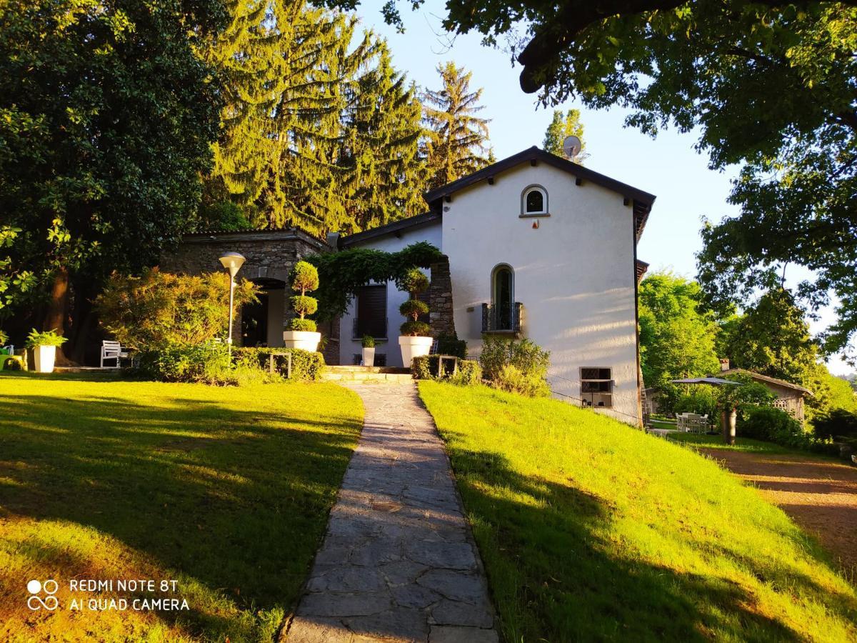 "La Selvetta" Bed And Breakfast Buguggiate Exterior photo